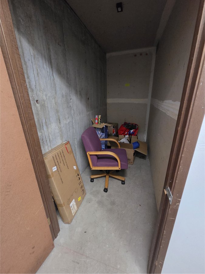 5 x 10 storage unit in Silverdale, WA