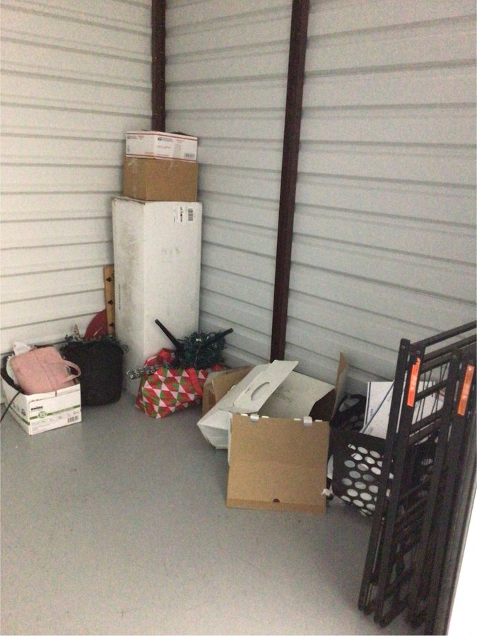 12 x 10 storage unit in Houston, TX