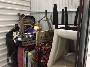 10 x 7 storage unit in Houston, TX