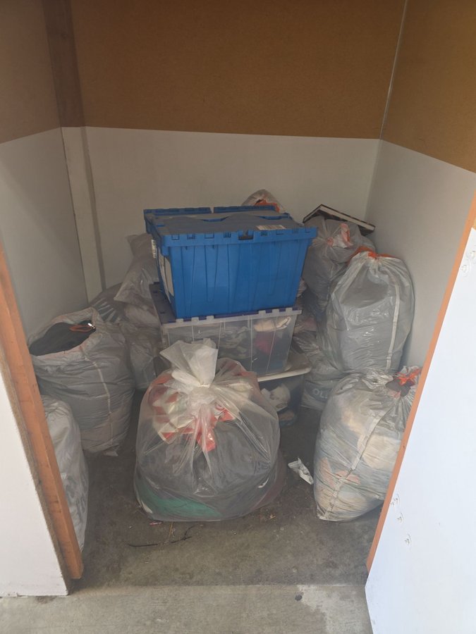 5 x 5 storage unit in Belmont, CA