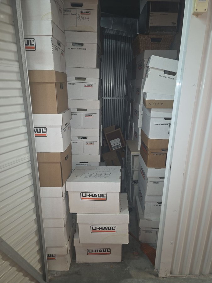 5 x 10 storage unit in Belmont, CA