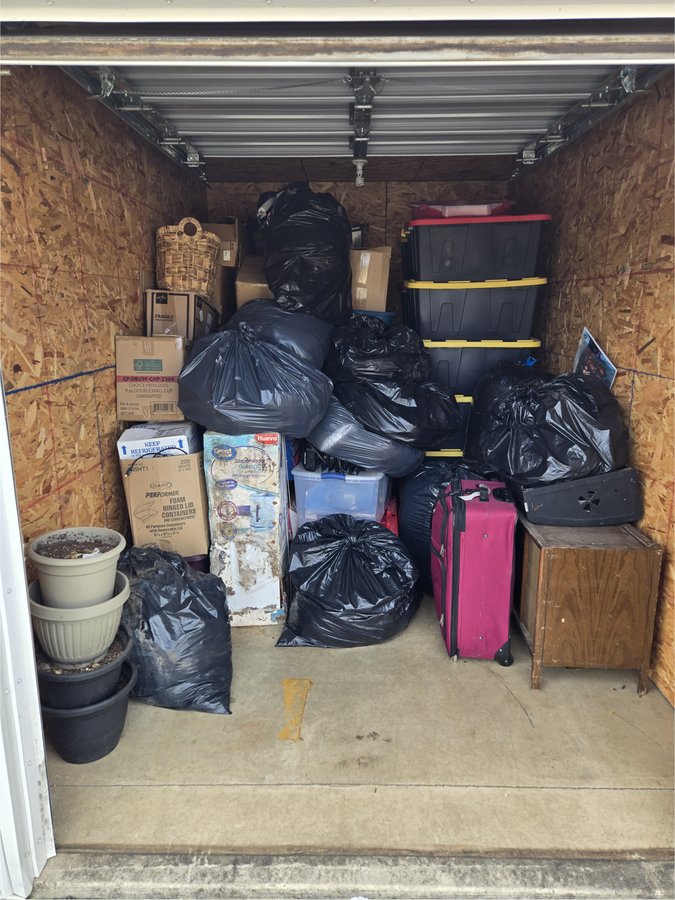 8 x 13 storage unit in Red Lion, PA