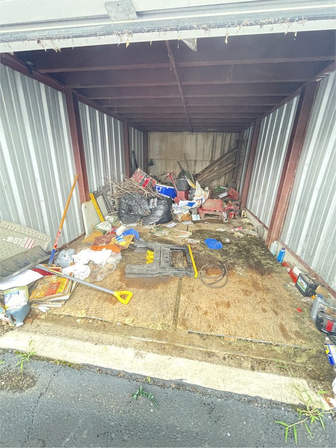 10 x 20 storage unit in Kansas City, MO