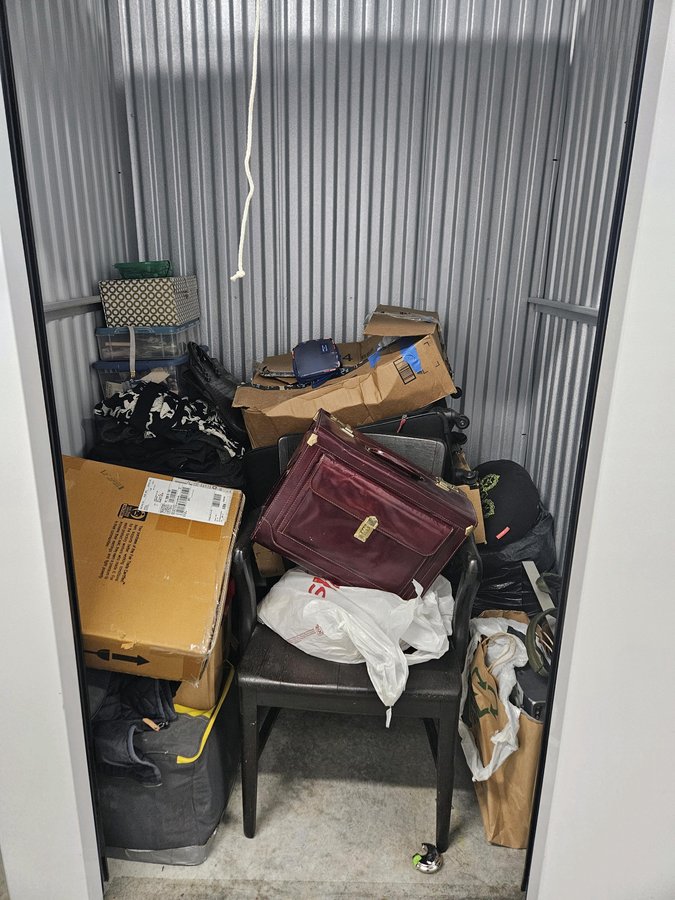 5 x 5 storage unit in Hallandale, FL