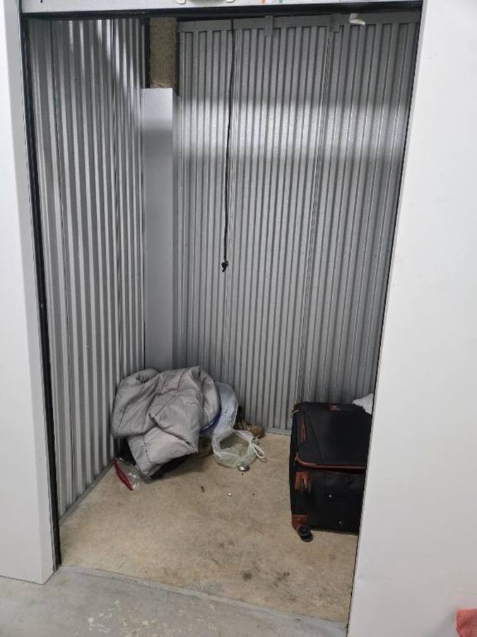 5 x 5 storage unit in Chicago, IL