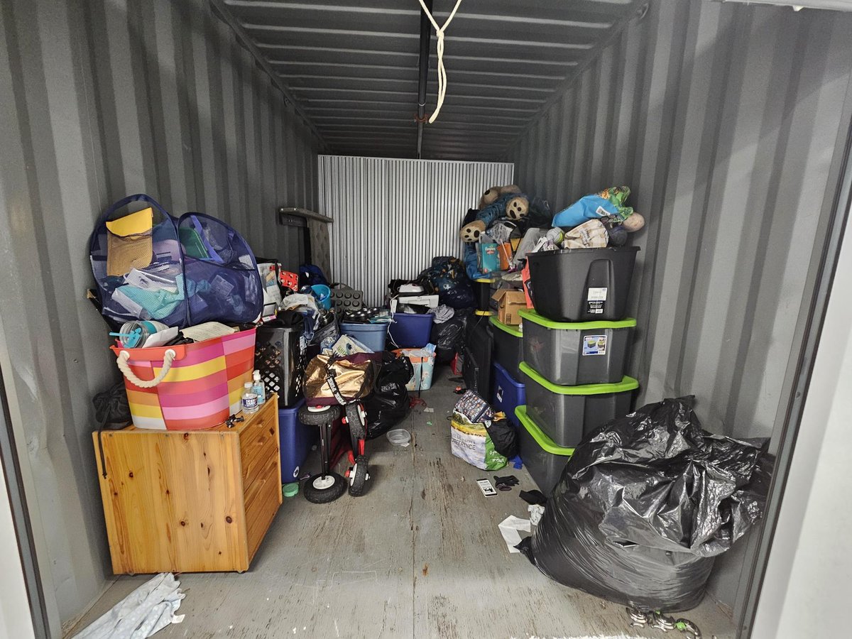 10 x 10 storage unit in Nottingham, MD