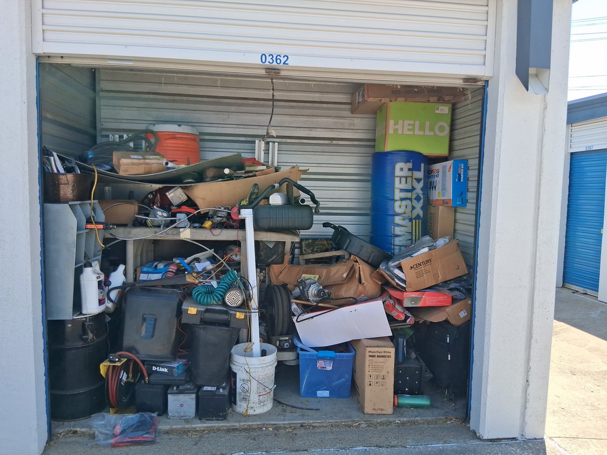 5 x 10 storage unit in Lewisville, TX