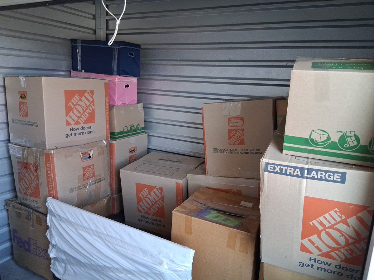 5 x 10 storage unit in Lewisville, TX