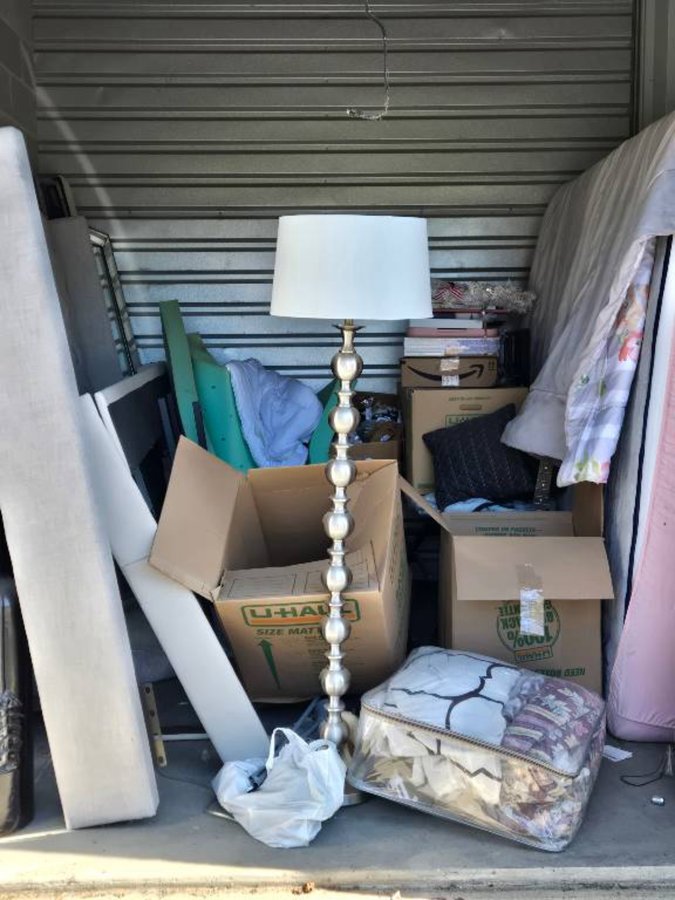 10 x 10 storage unit in Indianapolis, IN