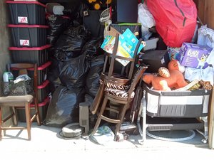 10 x 10 storage unit in Fresno, CA