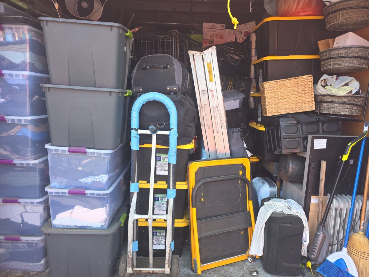 10 x 18 storage unit in San Mateo, CA