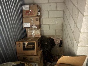 4 x 10 storage unit in Newport News, VA