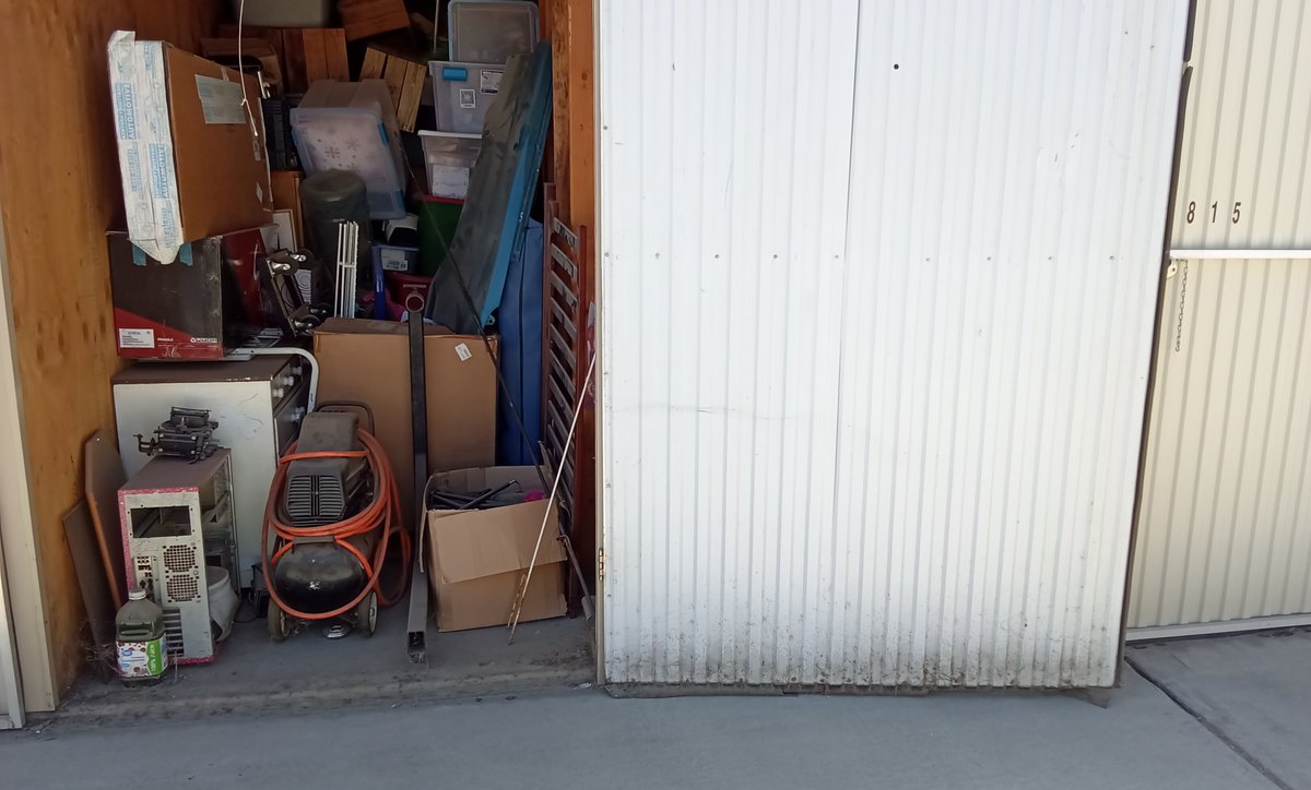 5 x 15 storage unit in Fresno, CA