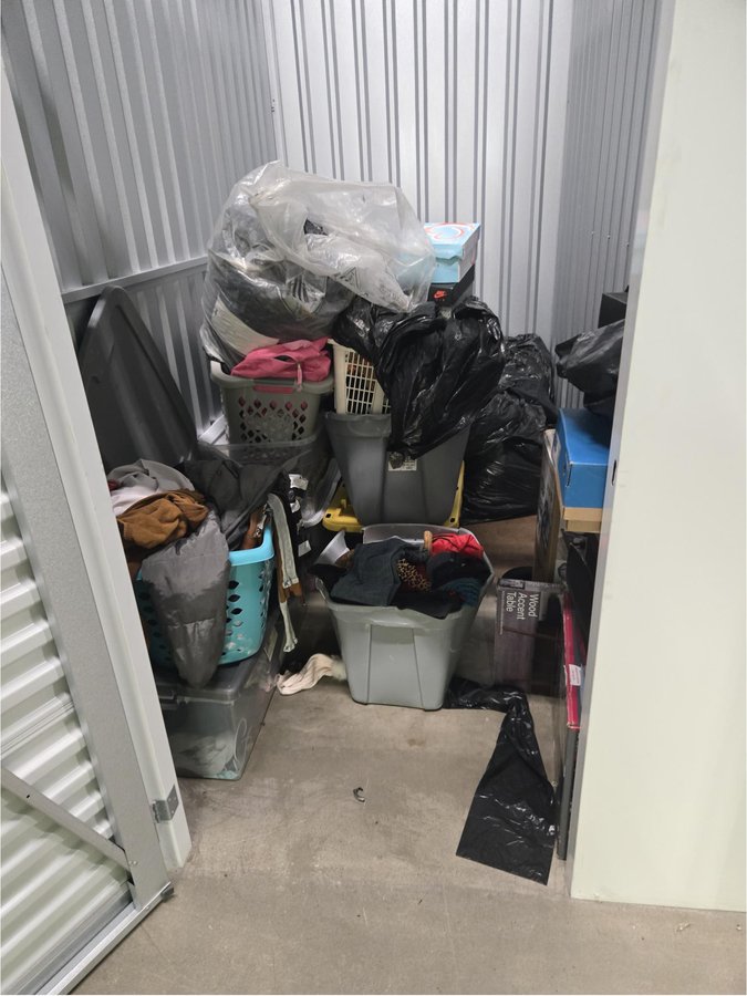 5 x 10 storage unit in Belleville, IL