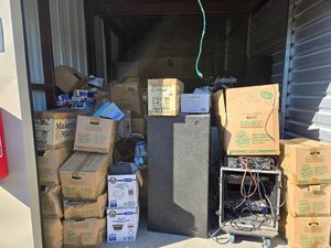10 x 30 storage unit in Fishers, IN
