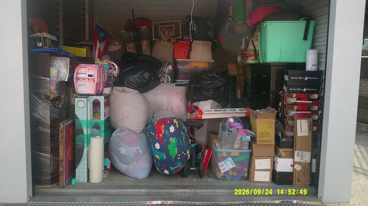 9 x 10 storage unit in Bronx, NY