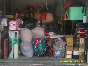 9 x 10 storage unit in Bronx, NY