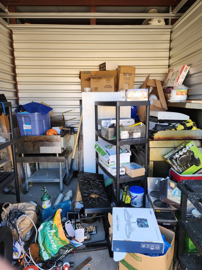 10 x 10 storage unit in Tonawanda, NY