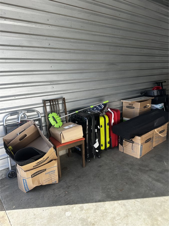 10 x 20 storage unit in Tacoma, WA