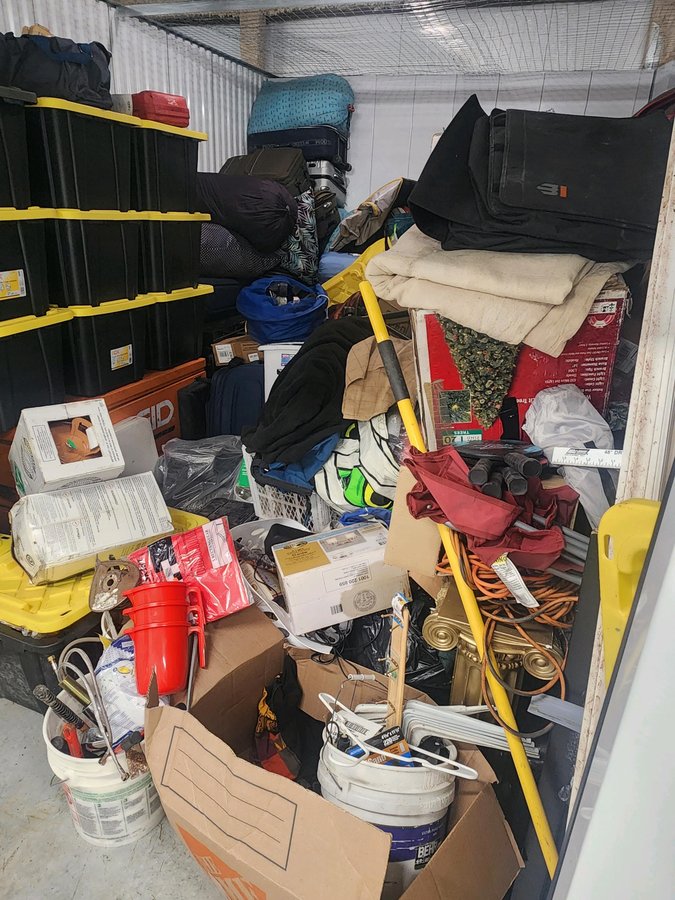 10 x 15 storage unit in Roslyn Heights, NY