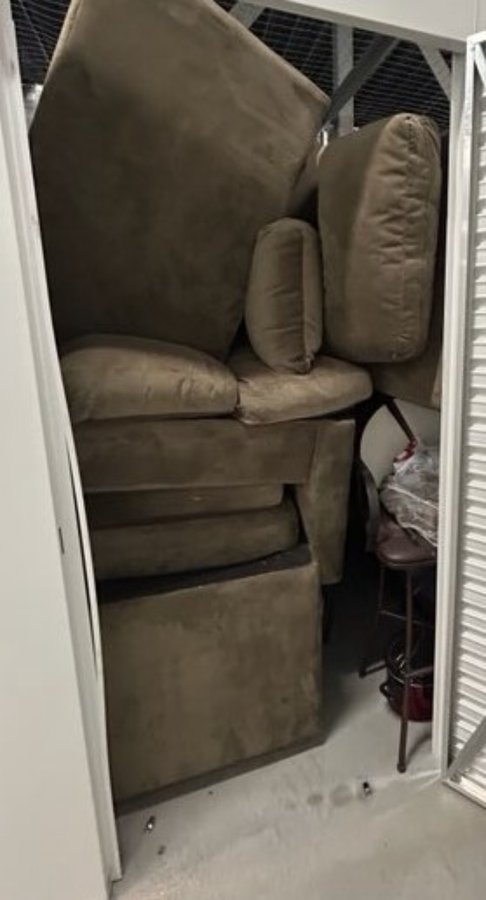 10 x 5 storage unit in Abington, PA