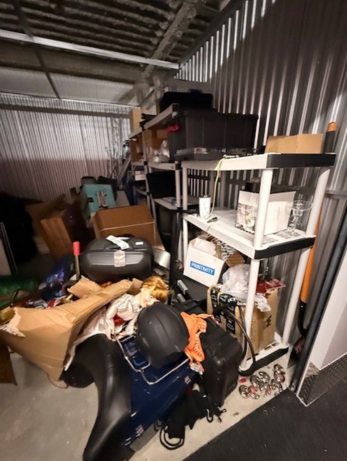 10 x 15 storage unit in Arlington, VA