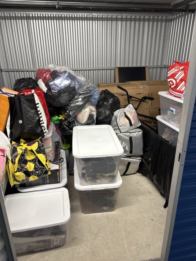 10 x 10 storage unit in Hoboken, NJ