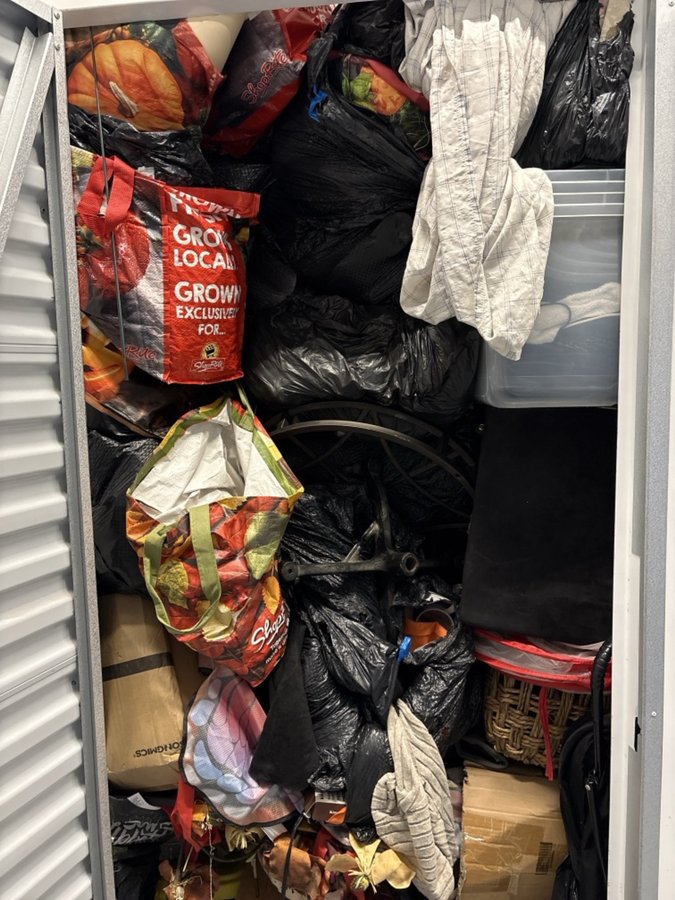 5 x 9 storage unit in Hoboken, NJ