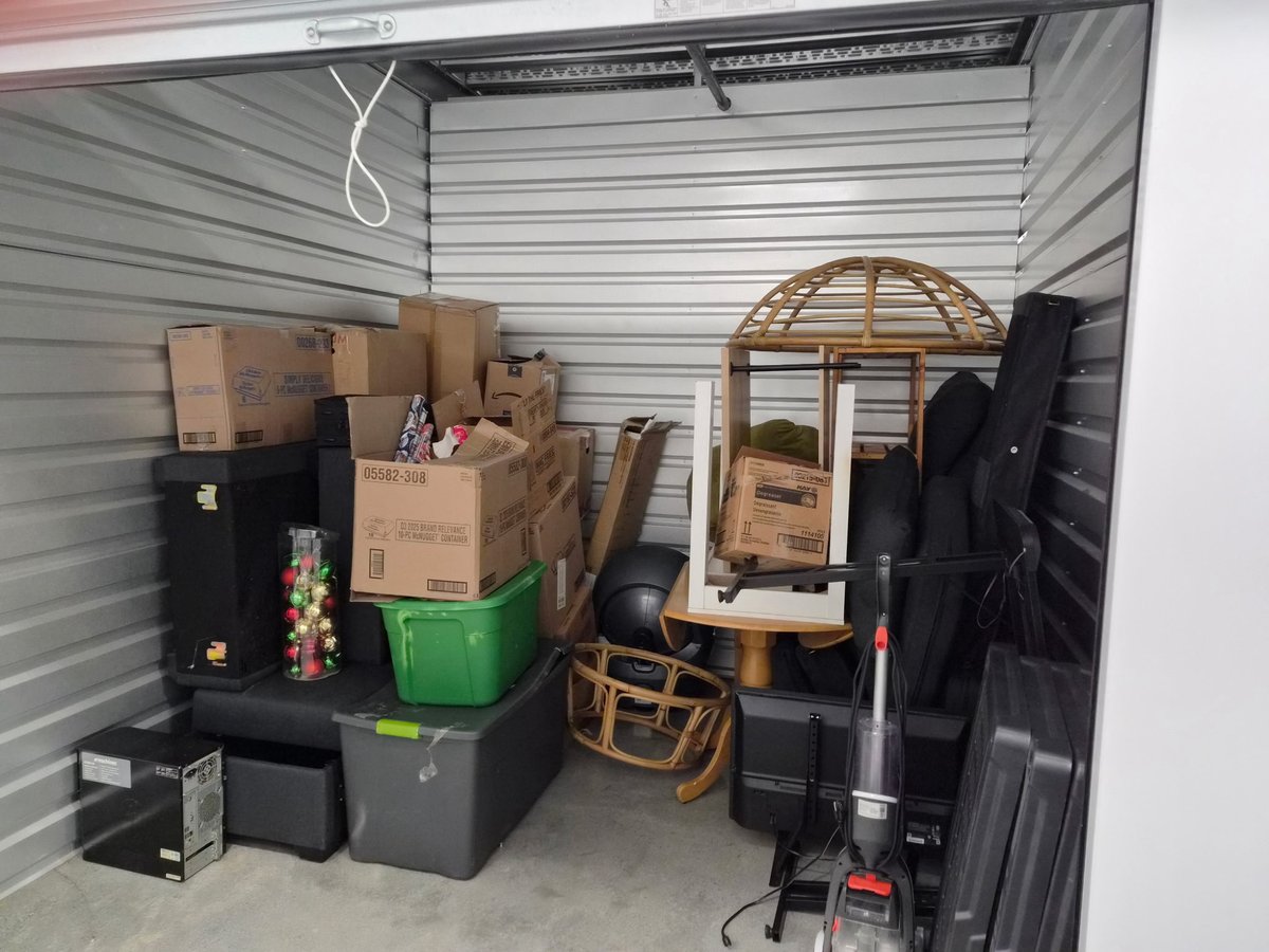 10 x 10 storage unit in Spokane Valley, WA