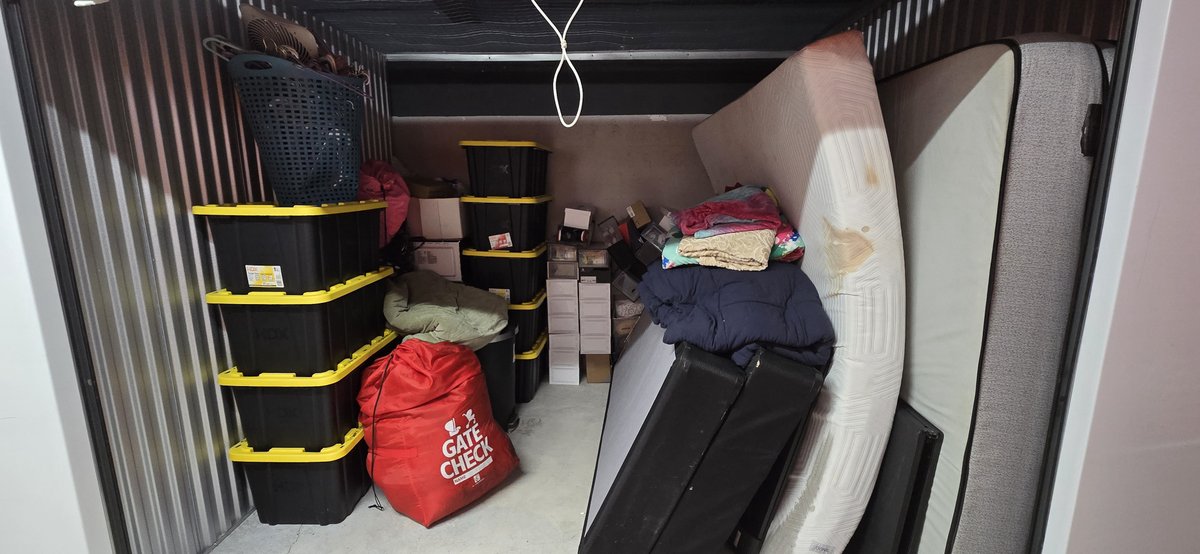 10 x 8 storage unit in Miami, FL