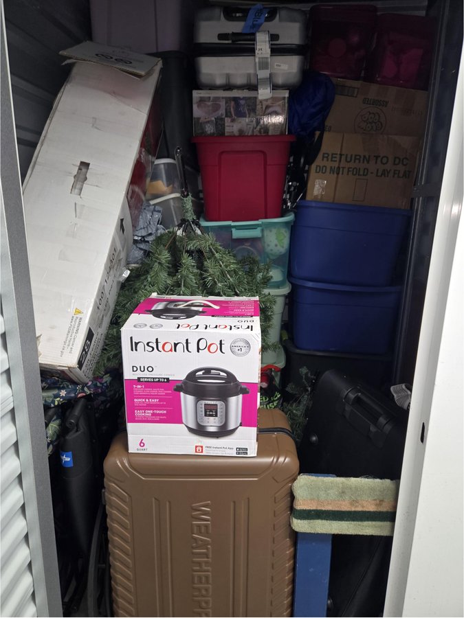 5 x 5 storage unit in Brooklyn, NY