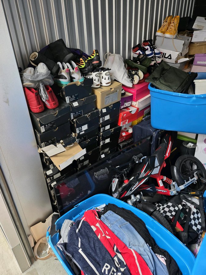 6 x 10 storage unit in Philadelphia, PA