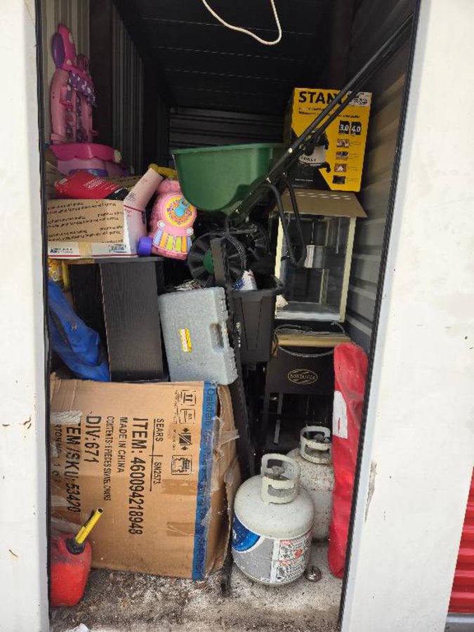 5 x 15 storage unit in Houston, TX