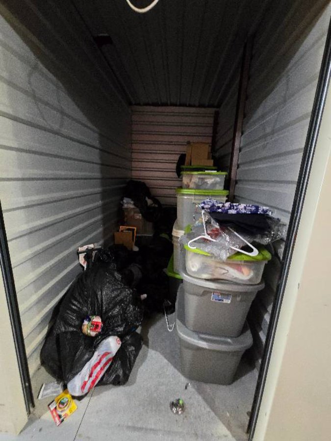 5 x 10 storage unit in Houston, TX
