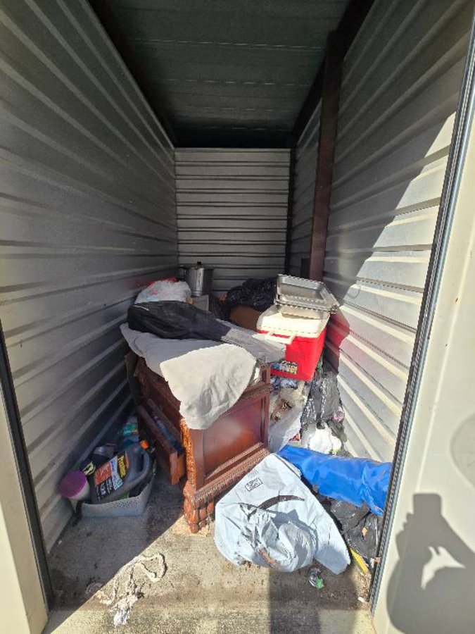 5 x 10 storage unit in Houston, TX