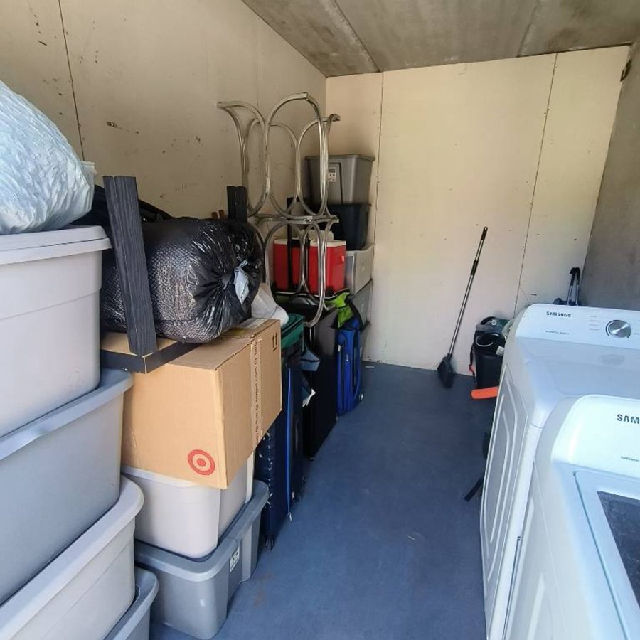 7 x 12 storage unit in Tampa, FL