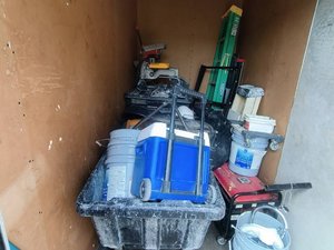 5 x 10 storage unit in Tampa, FL