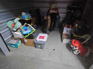 10 x 10 storage unit in Dallas, TX