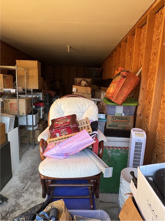 10 x 25 storage unit in Belfair, WA