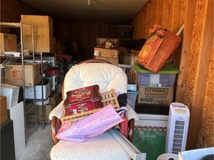 10 x 25 storage unit in Belfair, WA