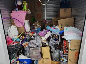 7 x 10 storage unit in Schaumburg, IL