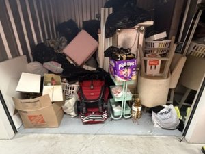 10 x 10 storage unit in Lutz, FL