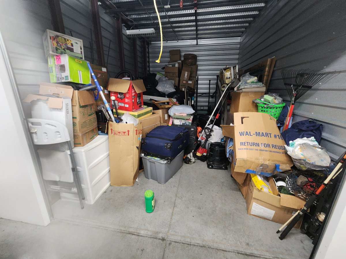 10 x 15 storage unit in Lakeland, FL