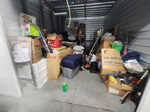 10 x 15 storage unit in Lakeland, FL