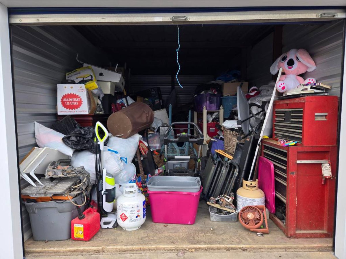 10 x 20 storage unit in Rogers, AR