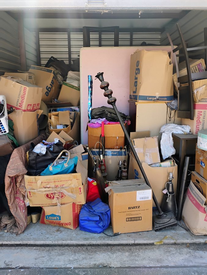 10 x 15 storage unit in Lewisville, TX