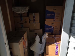 5 x 5 storage unit in Wilmington, CA