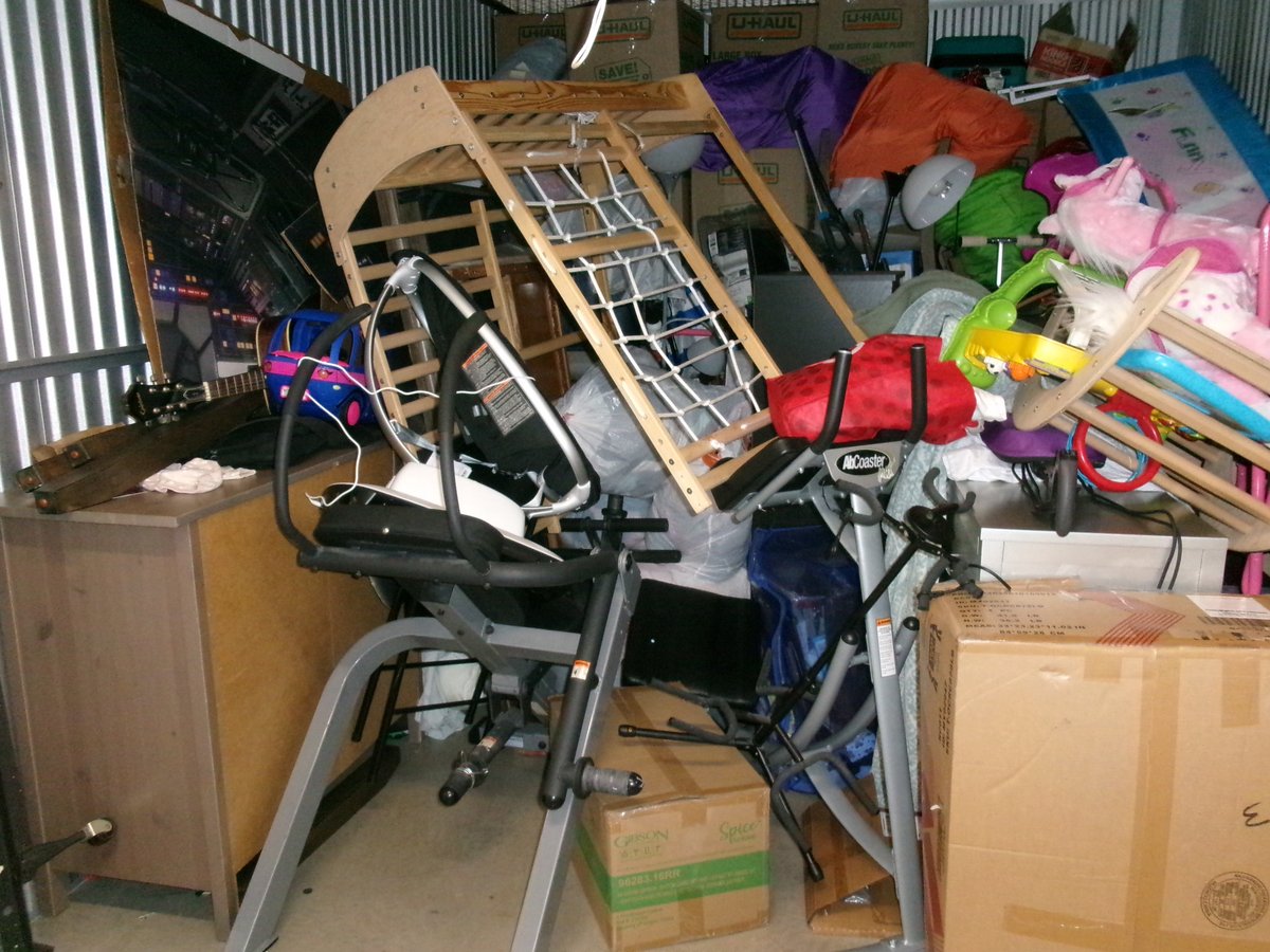 10 x 15 storage unit in Somerset, NJ