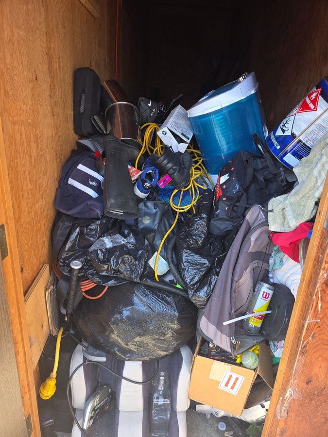 5 x 18 storage unit in San Carlos, CA
