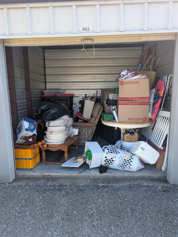 10 x 10 storage unit in Gulfport, MS